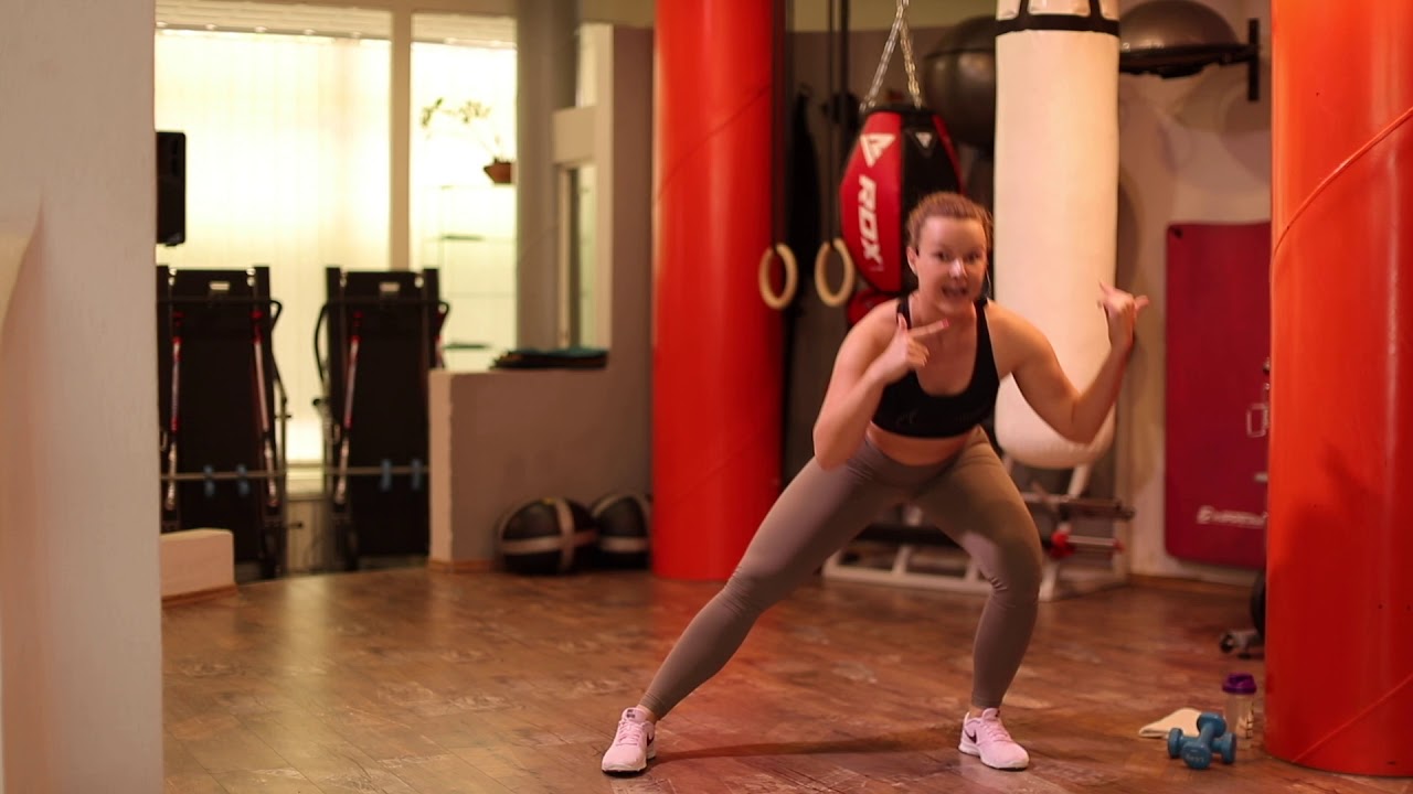 Otthoni edzés eszközök nélkül Kittivel  INGYEN