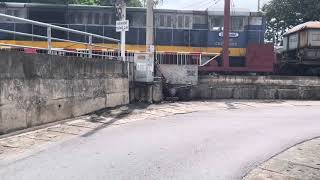 Ck1E-0302 Kéo Tàu Than Toa Rỗng Qua Chắn Về Mông Dương