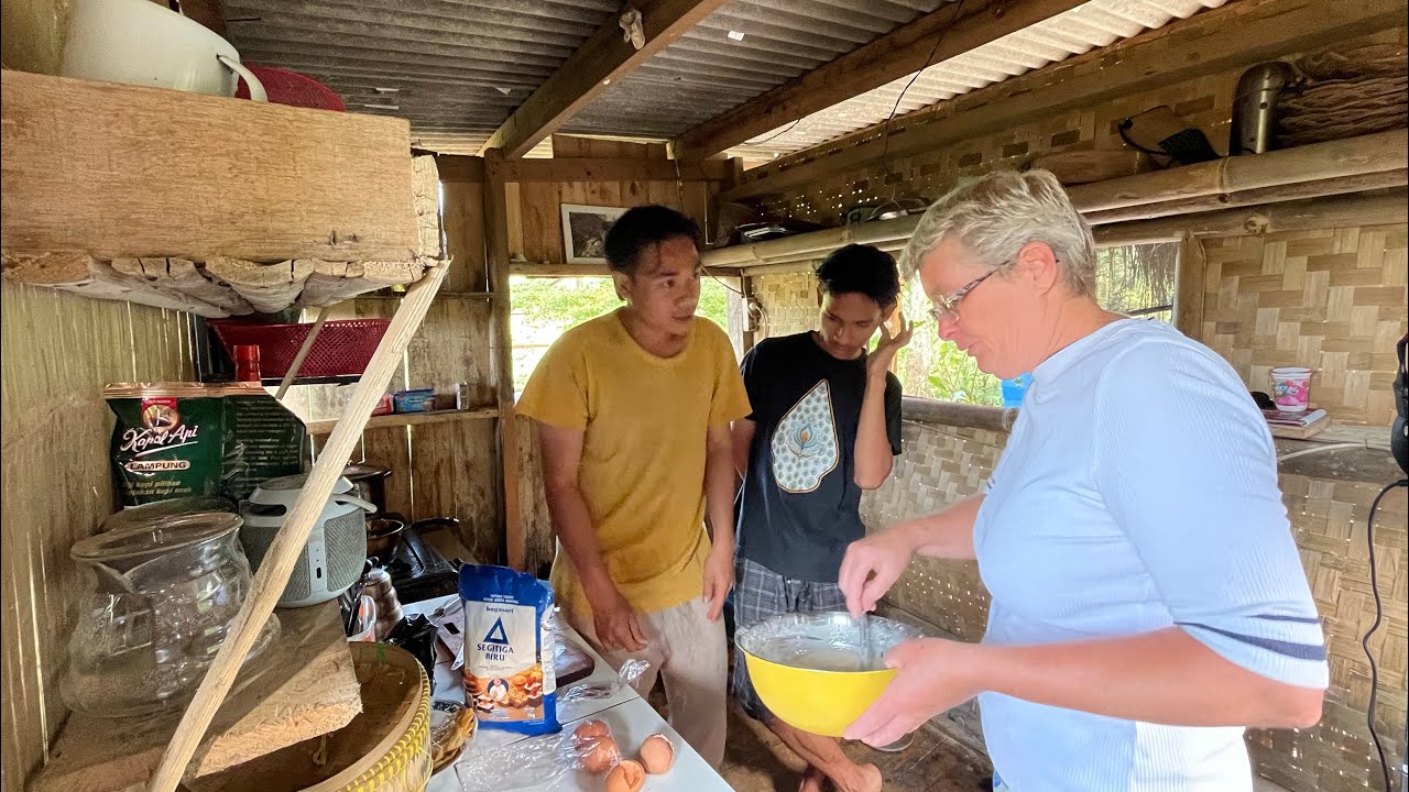 Masak Menu Spesial ala Belanda di Kampung! Pagi Seru di Farmstay Manangel 🇮🇩🇳🇱