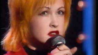 Cyndi Lauper Sally's pigeons Dutch TV chords