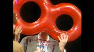 Props (blue sludge, inflatable eight) - Whose Line UK