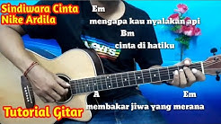 Sandiwara Cinta Nike Ardila Lirik dan Chord Mudah - Tutorial Gitar By Darmawan Gitar  - Durasi: 4:06. 