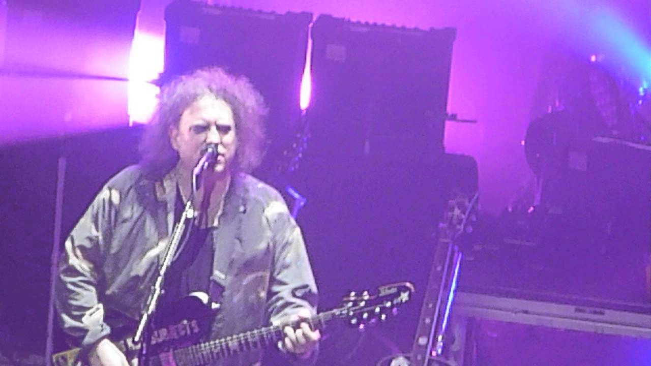 The Cure ' Dressing Up ' live Eventim Apollo 21.12.2014 YouTube