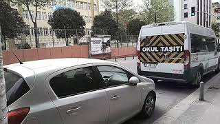 Nerede Tam Kapanma? Herkes Sokaklarda, Her Yer Açık. Sadece Küçük Esnaf Kapalı Ama Bankalar Da Açık