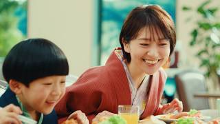 大島優子、子どもと全力で旅へ「親が楽しむ顔を見せるのも大事」子育て世代に響く旅CM