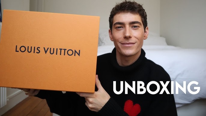 Lv trainer Red😍😍 right ?? #lv #louisvuitton #lvtrainers #unboxing #