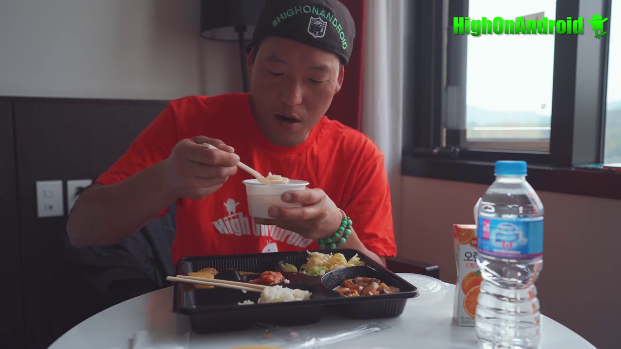 Korea Quarantine Hotel Lunch UNBOXING!