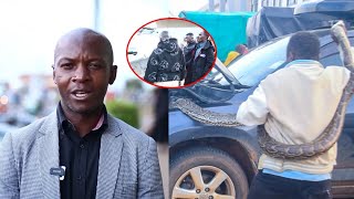 Nyoka Mkubwa Wa Mazingaombwe Amtoroka Mmiliki Na Kujificha Kwenye Maegesho Ya Magari Sokoni Njombe