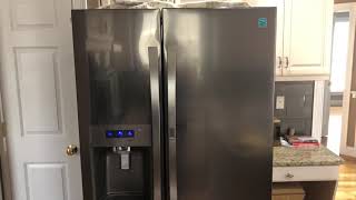 Replacing The Water Filter On A Kenmore By LG Side By Side Refrigerator by Danielson Picker 3,061 views 4 years ago 1 minute, 52 seconds