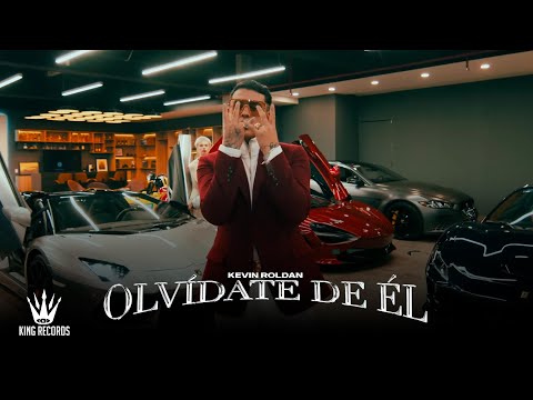 Смотреть клип Kevin Roldan - Olvidate De Él
