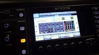 M32 Vocal with Combinator acting as dynamic EQ
