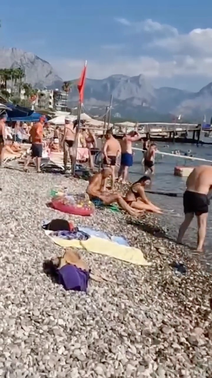 ?? KEMER BEACH
