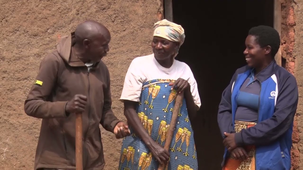 NI NDE -- URUKUNDO IS AMARONKO