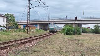 БВ 3624 Бургас - София с 80035 заминава от гара Казанлък 