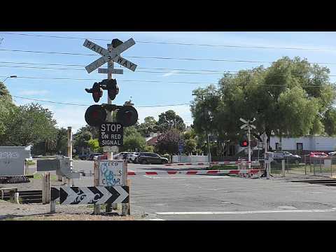 Railroad Crossing | Giffard St, Williamstown, VIC, Australia