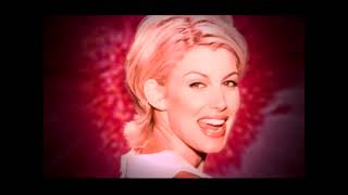 Faith Hill - 'This Kiss'