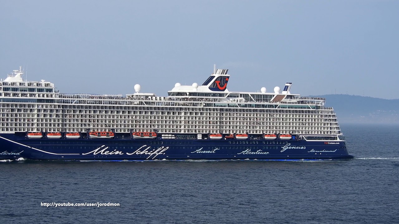 Mein Schiff 1 Outbound A Coruña 4k