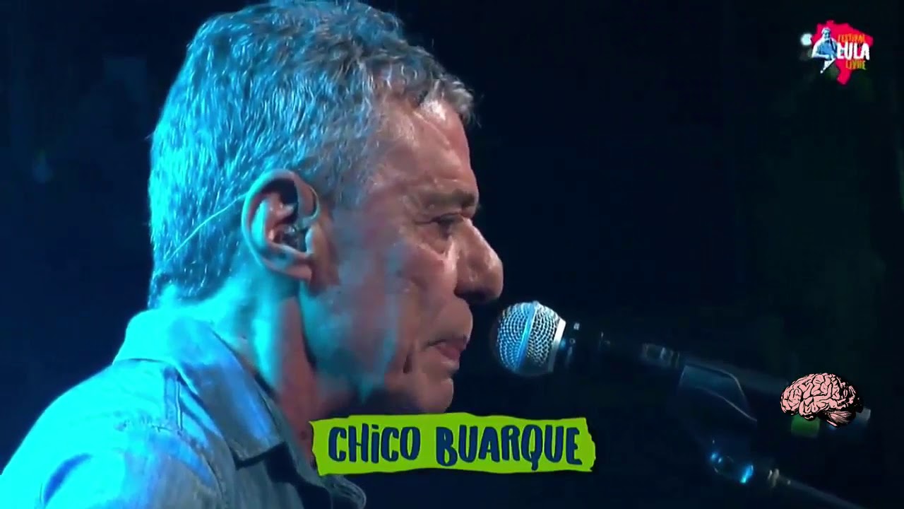 Chico Buarque canta As Caravanas Lula Livre Ao Vivo na Lapa 