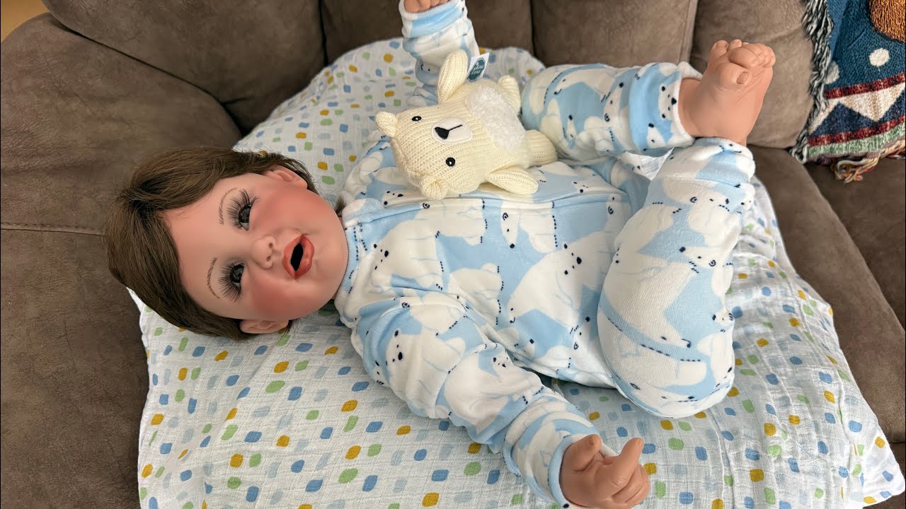 My new doll || Fayzah Spanos doll