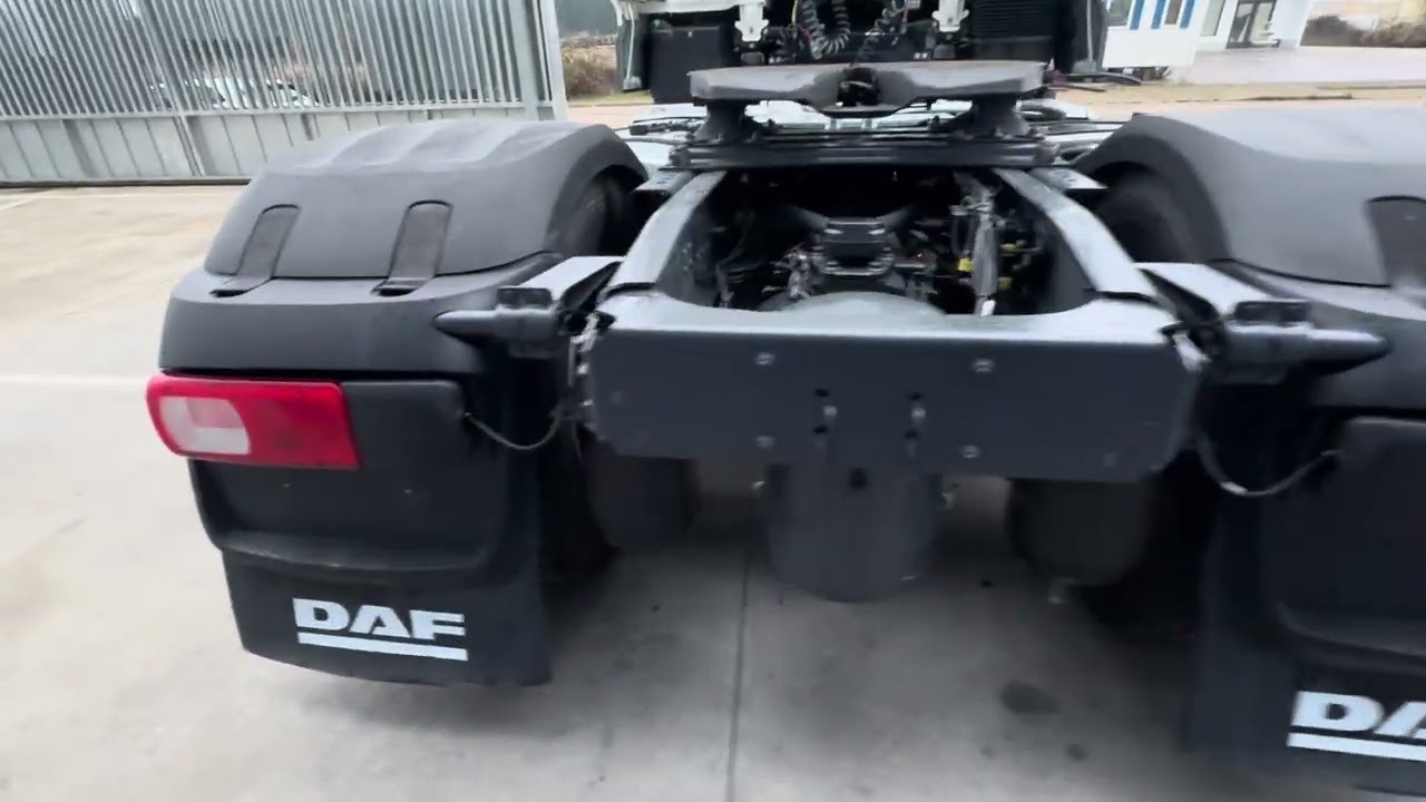 Daf Xf 480 Space cab freno Mx Intarder equipo hidráulico y solo 242.000km más info www.colevi.es