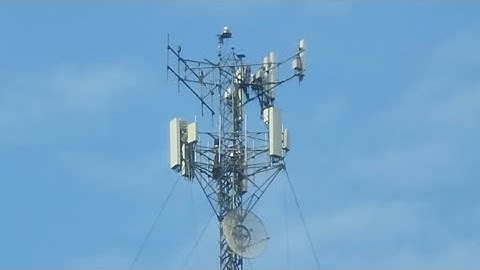 A cool guyed cell tower with an FH-308 beacon