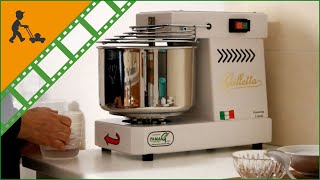 Funktionsvideo - Einphasiger Spiralkneter Famag Grilletta Im 5 - 5 Kilos Zum Hausgebrauch