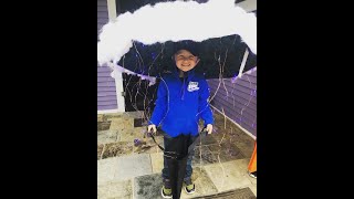Kid in weather costume joins Nicholas Ferreri for the forecast
