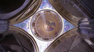 The Holy Sepulchre / Church Crowd Ambience with background singing screenshot 1