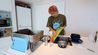 皿洗い担当の俺が洗い物のコツ教えます！