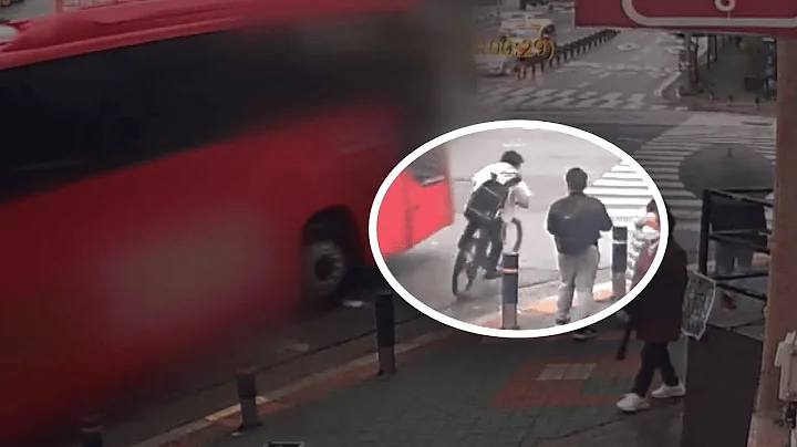 Right-turn accidents by large vehicles