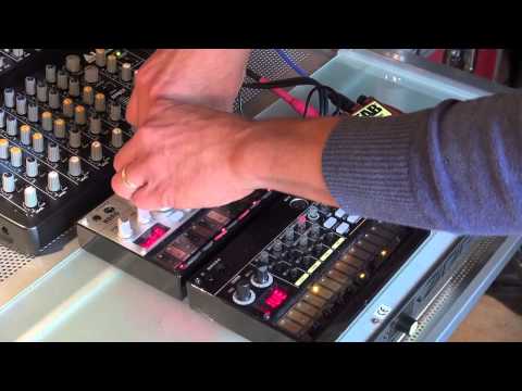 Korg Volca Beats, Korg Volca Bass Demo