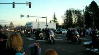 Soldier Aaron Aamot Returns Home