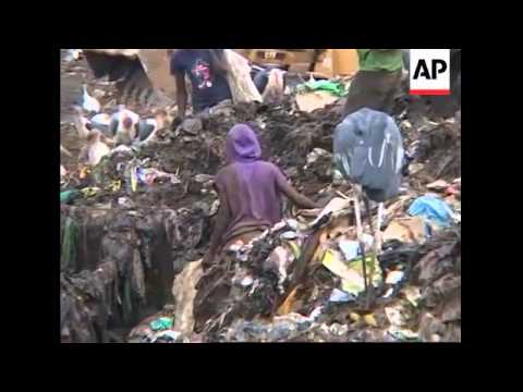 entire-families-live-their-lives-on-a-rubbish-dump-in-kenya