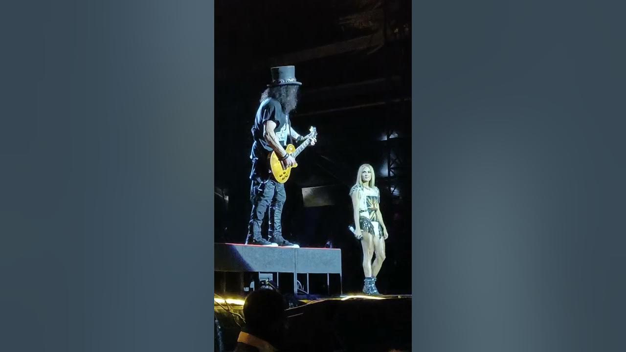 Guns n Roses Performing Paradise City @ Tottenham Hotspurs Stadium with Carrie Underwood 1st July22