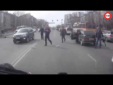 Страшные ДТП с участием байкеров и мотоциклистов на дорогах мира. Слабонервным не смотреть!!!