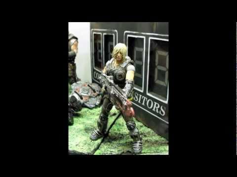 NECA SDCC 2011 Booth: Gears of War 3 Series 1 Acti...