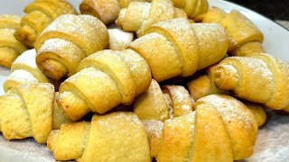 видео: Ніжні творожні рогалики 🥐 — тануть у роті! Простий домашній рецепт картинка: Ніжні творожні рогалики 🥐 — тануть у роті! Простий домашній рецепт