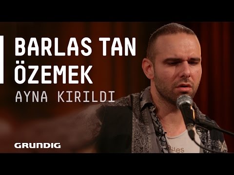 Barlas Tan Özemek @Akustikhane - Ayna Kırıldı #Akustikhane #sesiniaç