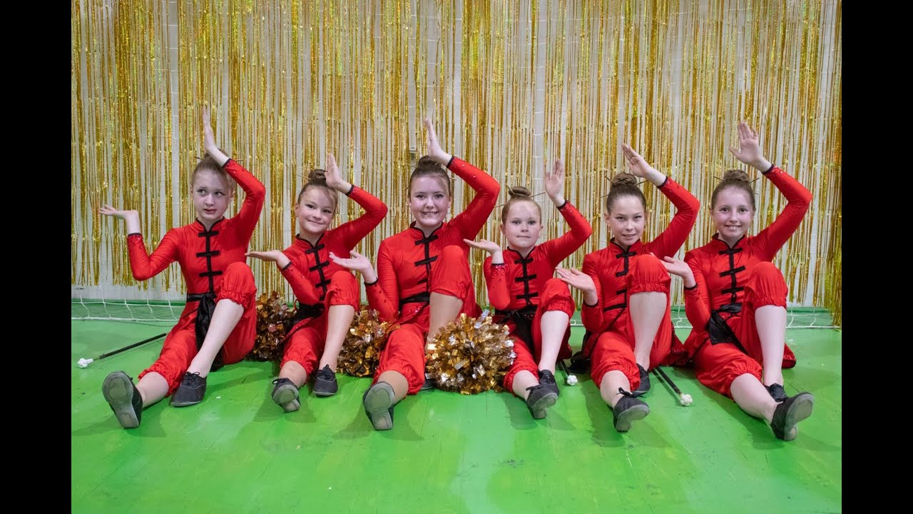 Mažoretky SPIRIT Senica - miniformácia mix kadet 2023