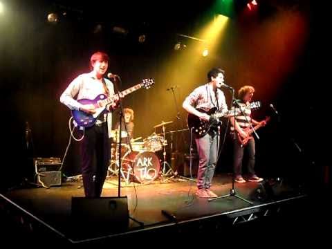 Wooden Kings- Hold Back Live @ Pegasus Theatre.