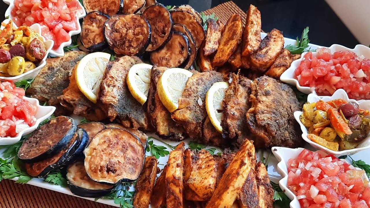 اكلة شعبية ديال الدراويش 🥰سمك السردين مقلي في الفرن بدون زيت مع بطاطا مقلية في الفرن بتثبيلة بنينة👍