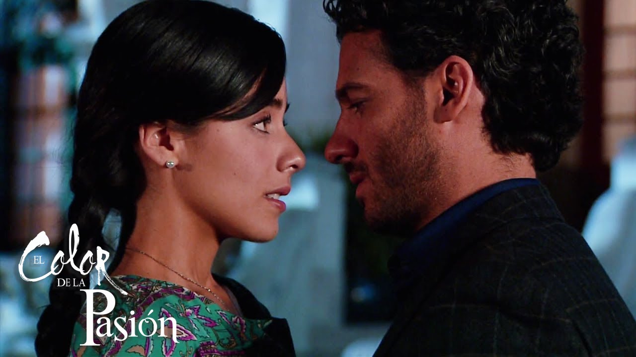 El Color de la Pasión | Lucía y Marcelo se besan y Rebeca lo ve todo ...