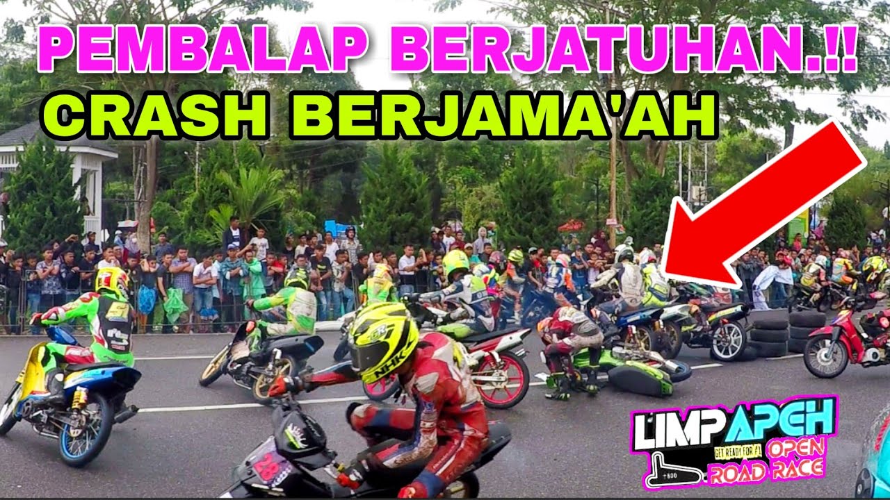 Emosi.!! Crash Berjama'ah di Tikungan Pertama Road Race Bukittinggi