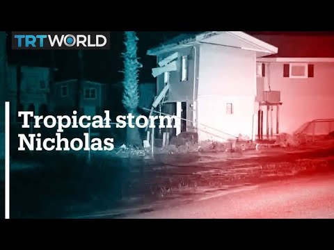 Video: Is de tropische storm Nicholas aan land gekomen?