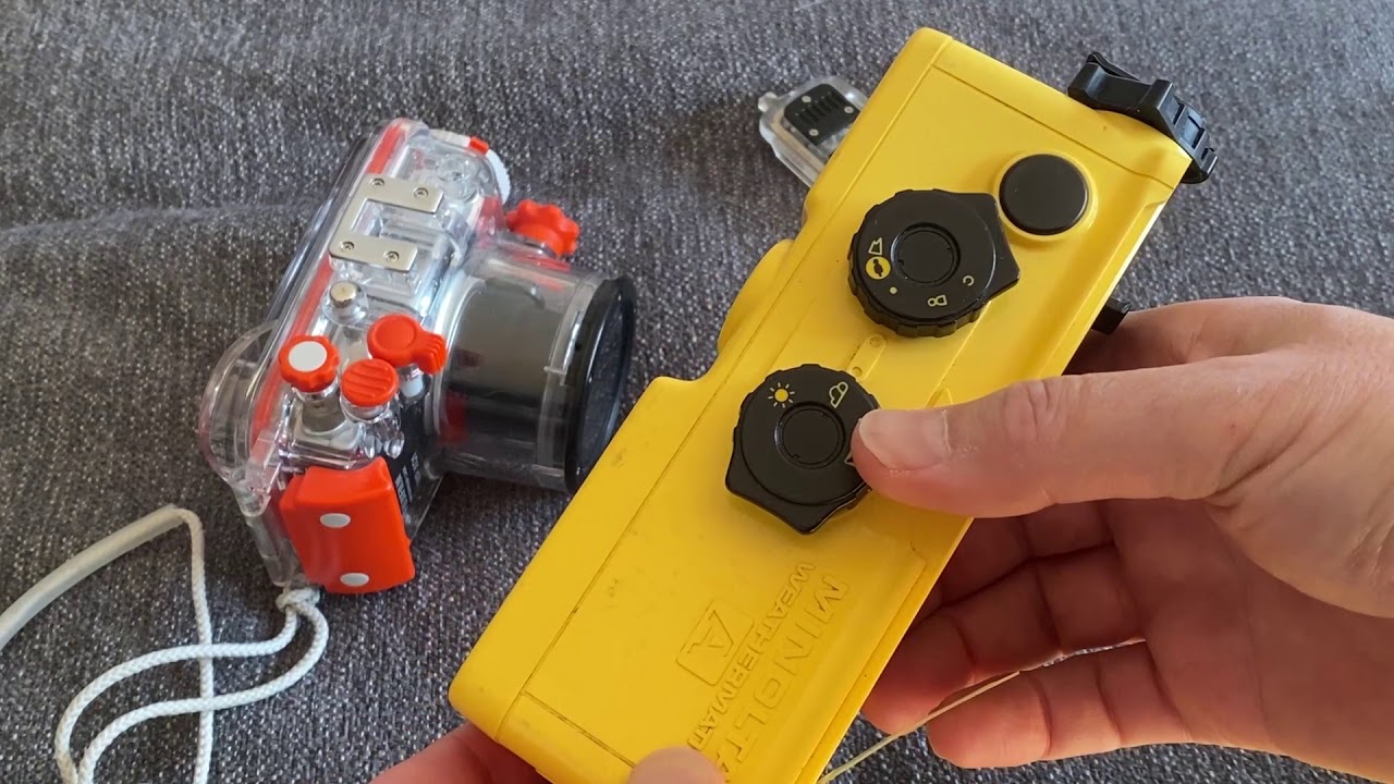 Two Minutes Two Lenses Cheap Underwater Cameras Minolta 110