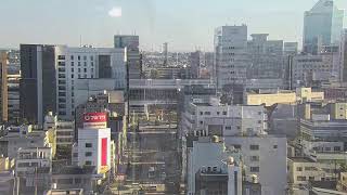 北日本新聞社から望む富山駅方面 のライブ映像