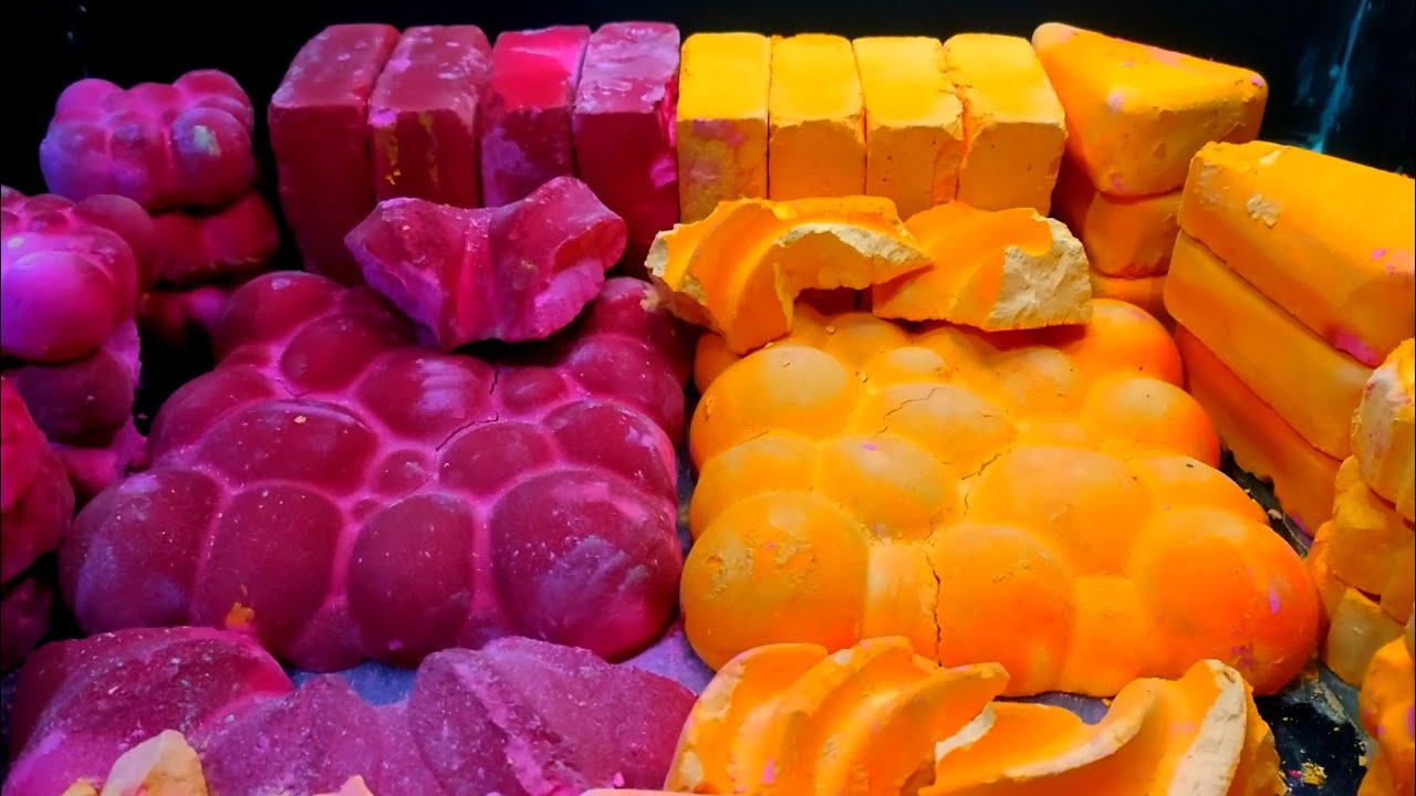 soft and dusty gym chalk blocks،oddly satisfying #asmr #relax #satisfying 