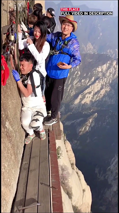 Mountain Climbing Gone Wrong #shorts Mount Huangshan #ytshorts
