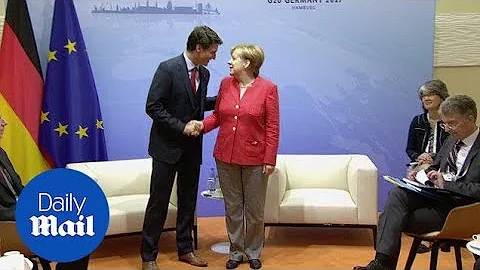 Angela Merkel meets with Justin Trudeau at G20 - D...