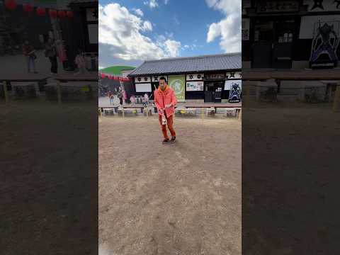 羽子板で遊んでみた 30代京都vlog 京都観光 京都旅行 名古屋から京都へ日帰り旅行 ルーティン 遊び方 楽しみ方 暇つぶし スポーツ 晴れ いい天気 大人の遊び 時間潰し 学生の遊び 爆笑 幸せ